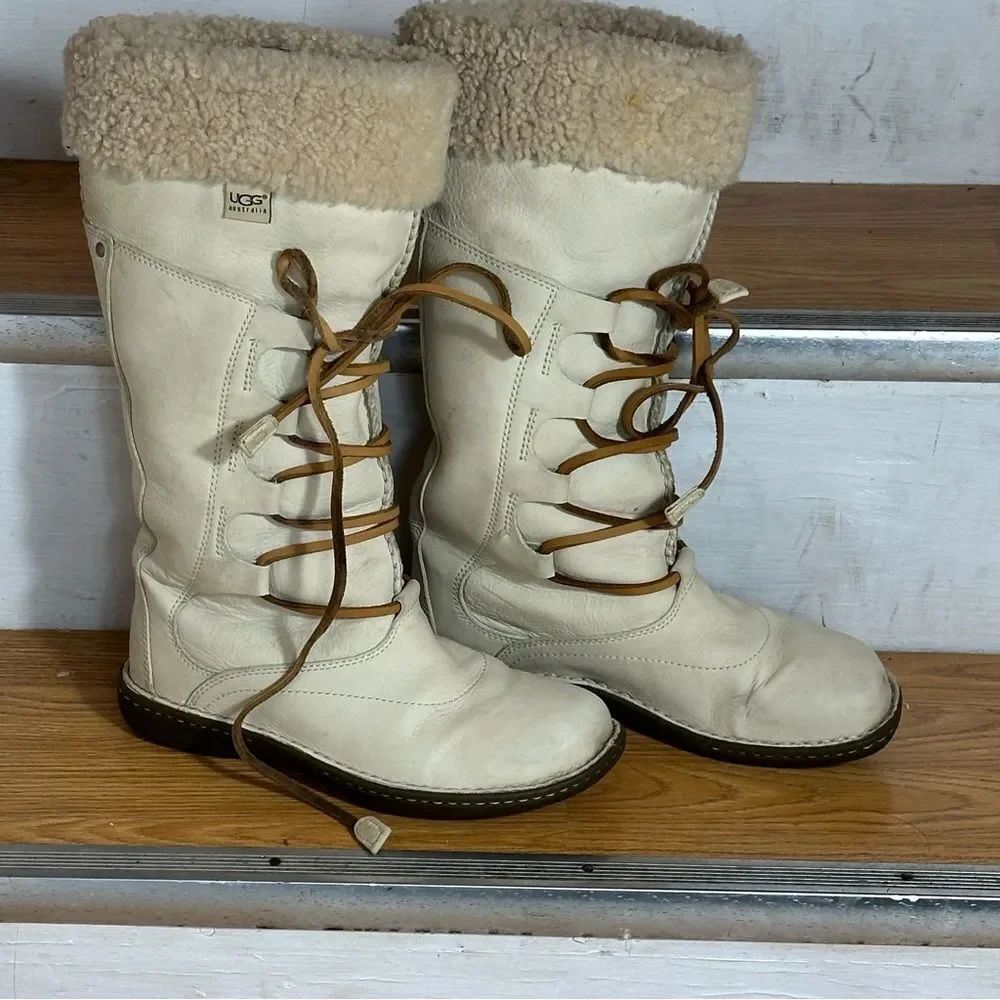 UGG Women's Tan Shearling Lace-Up leather Boots